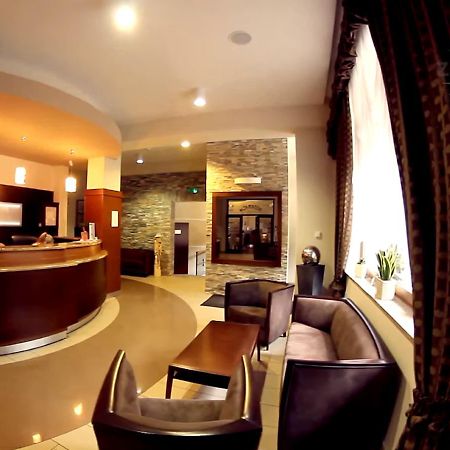 Hotel Zieleniec 지엘레니에츠 외부 사진