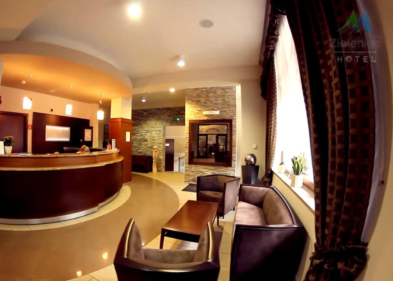 Hotel Zieleniec 지엘레니에츠 외부 사진